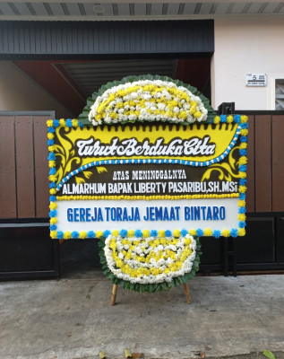 Papan Bunga Duka di Pedalangan